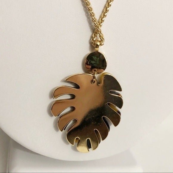 Ann Taylor Ocelot Gold Tone Leaf Pendant Necklace NWT - Picture 5 of 8